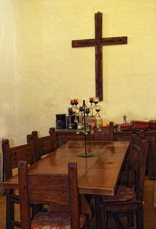 Hostal Casa Castillo Μορέλια Εξωτερικό φωτογραφία