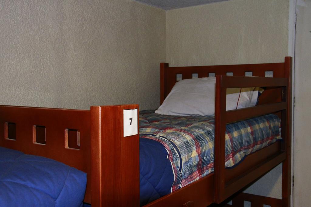 Hostal Casa Castillo Μορέλια Δωμάτιο φωτογραφία
