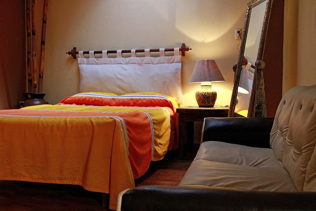Hostal Casa Castillo Μορέλια Εξωτερικό φωτογραφία